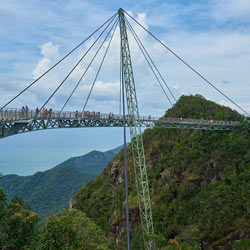 bridge the cultural gap malaysia
